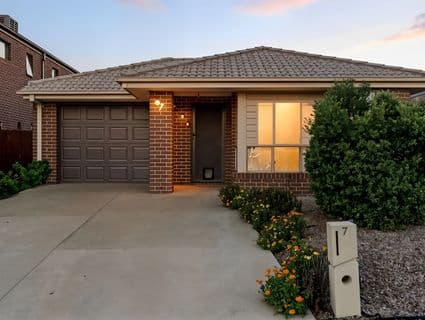 7 Wells Road, Point Cook - Image 1