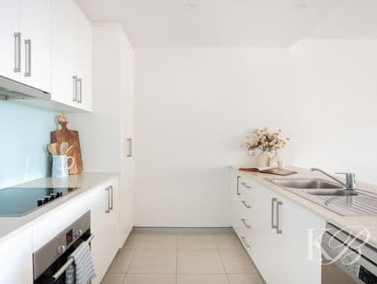 9/83 Marine Parade, Redcliffe - Thumbnail 5