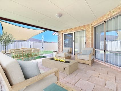 49 Busch Parkway, Pearsall - Thumbnail 5
