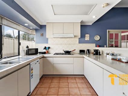 22 Inverness Court, Cooloongup - Thumbnail 2