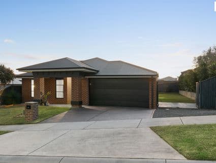 10 Elmside Avenue, Warragul - Image 1