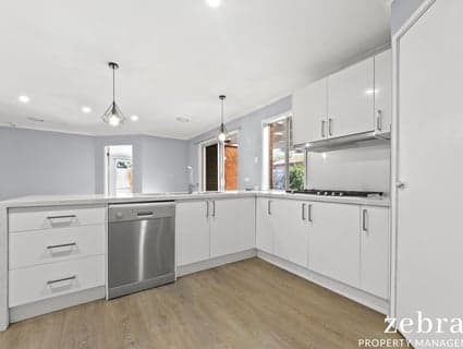 27 Dongala Drive, Werribee - Thumbnail 8