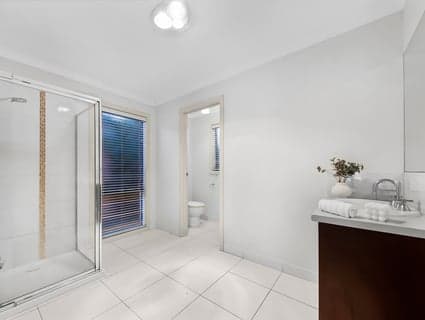 6 Kinglake Drive, Manor Lakes - Thumbnail 5