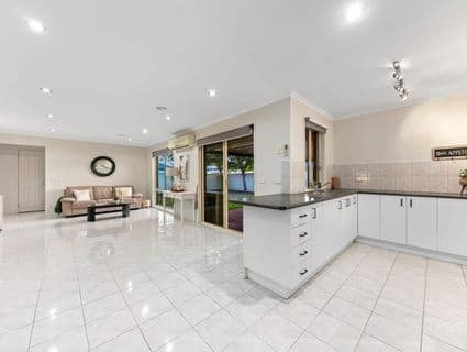 22 Maple Place, Craigieburn - Thumbnail 6