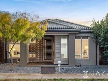 10 Tom Roberts Parade, Point Cook - Image 1