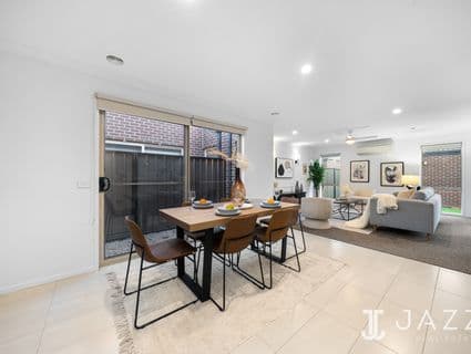 10 Tom Roberts Parade, Point Cook - Thumbnail 7