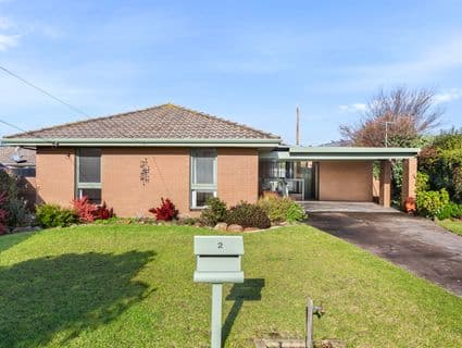 2 Moulamein Court, Hamlyn Heights - Thumbnail 2