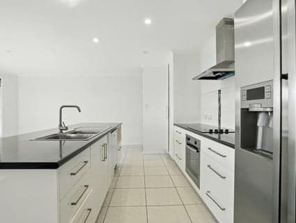 3 Penicola Place, Newnham - Thumbnail 4