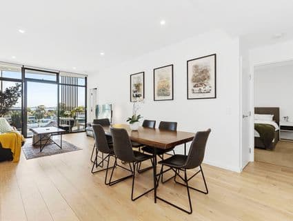 410/22 Kearns Crescent, Ardross - Image 1