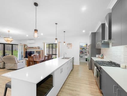 41 Peter Corones Drive, Kirkwood - Thumbnail 4
