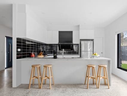 404, Glenroy - Thumbnail 5
