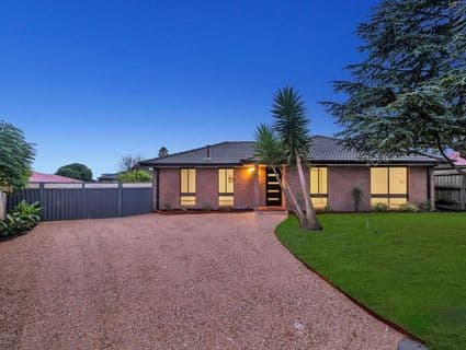 404, Cranbourne North - Image 1