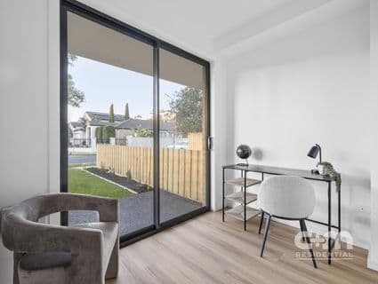 51B Rhodes Pde, Oak Park - Thumbnail 2