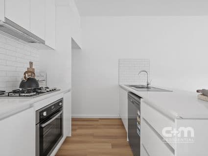 51B Rhodes Pde, Oak Park - Thumbnail 4