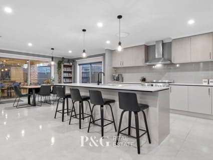 4 Alderstone Rise, Cranbourne East - Thumbnail 2