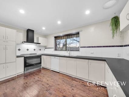 2 Alamanda Way, Cranbourne North - Thumbnail 8