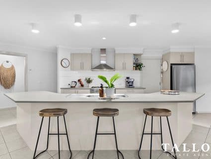15 Spruce Drive, Hastings - Thumbnail 2