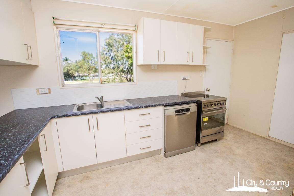 4 Mill Crescent, Mount Isa, Mount Isa - Thumbnail 3