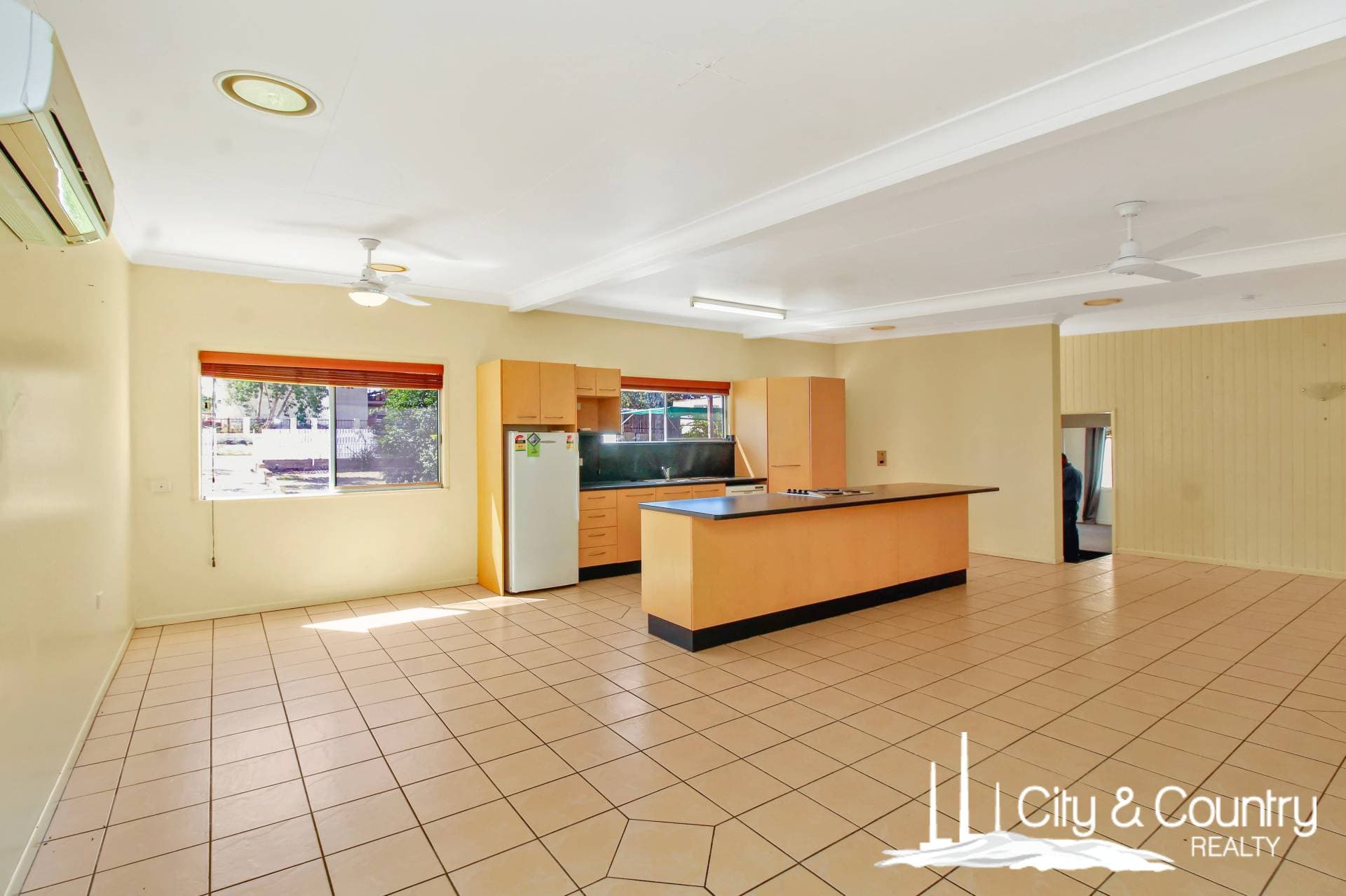 17 Nineteenth Avenue, Mount Isa, Mount Isa - Thumbnail 2