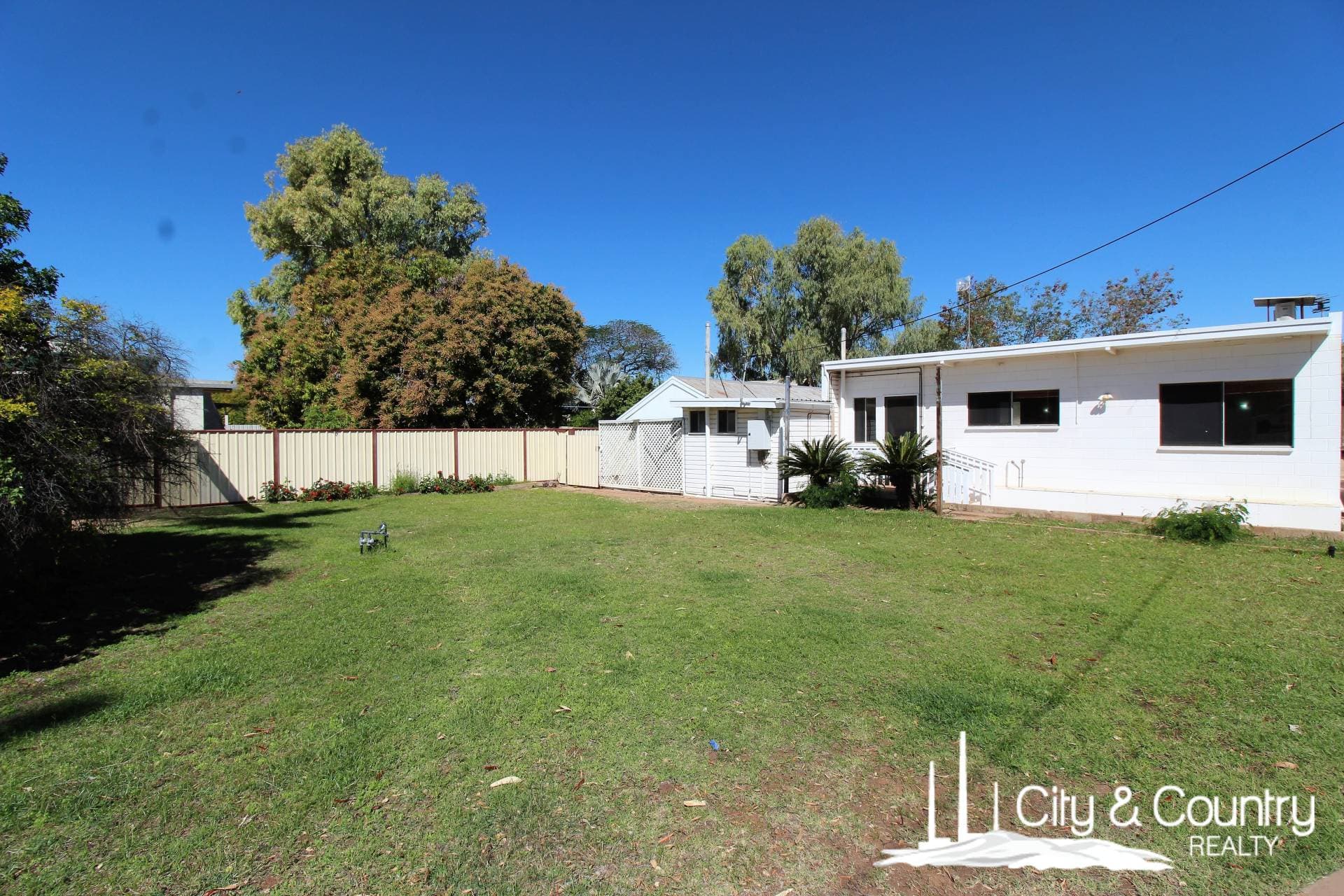 17 Nineteenth Avenue, Mount Isa, Mount Isa - Thumbnail 8