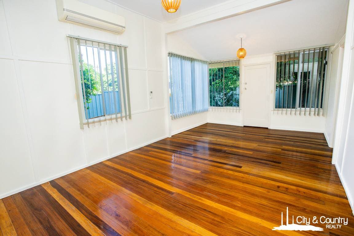 33 Buckley Avenue, Mount Isa, Mount Isa - Thumbnail 4