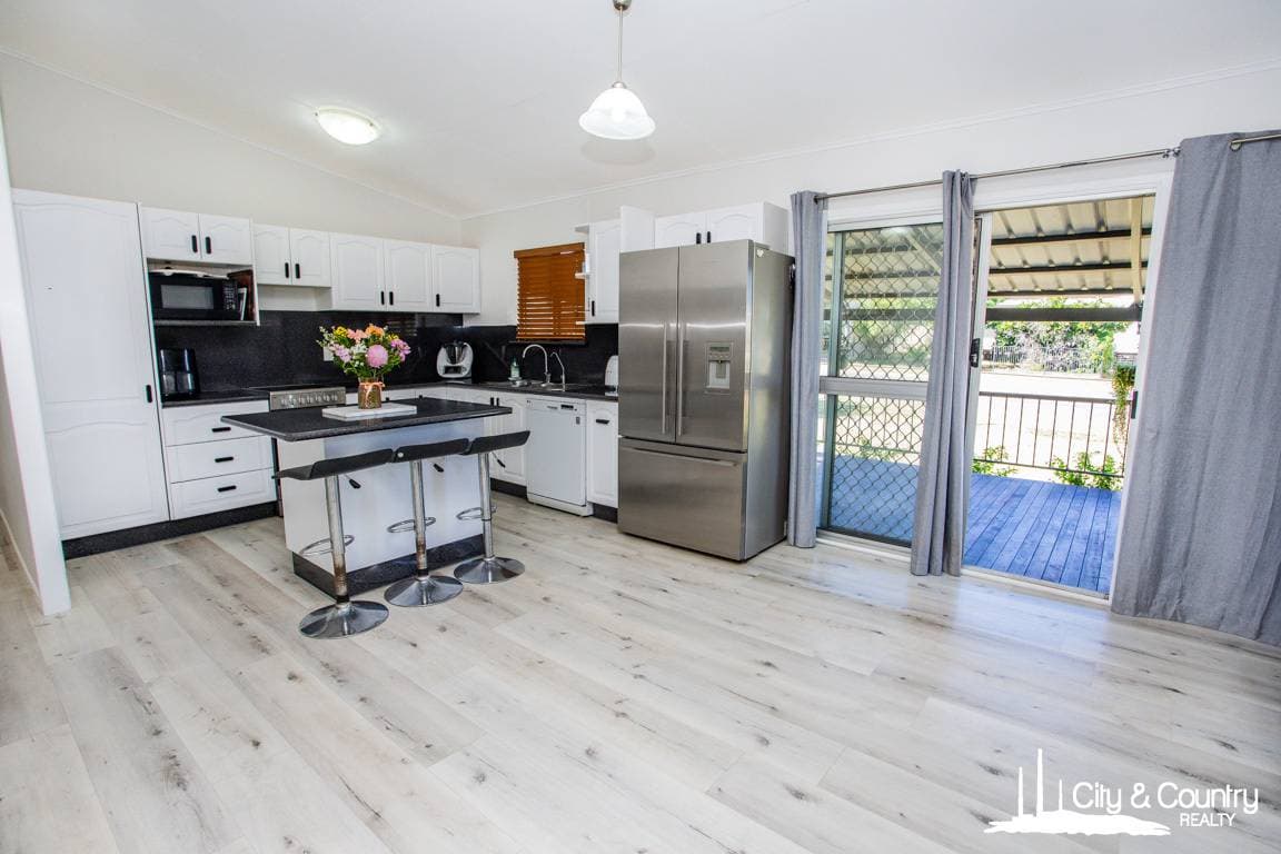 10 Morotai Street, Mount Isa, Mount Isa - Thumbnail 2