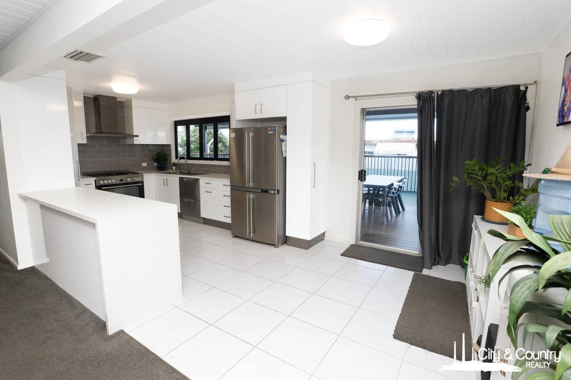 45 Indigo Crescent, Mount Isa, Mount Isa - Thumbnail 2