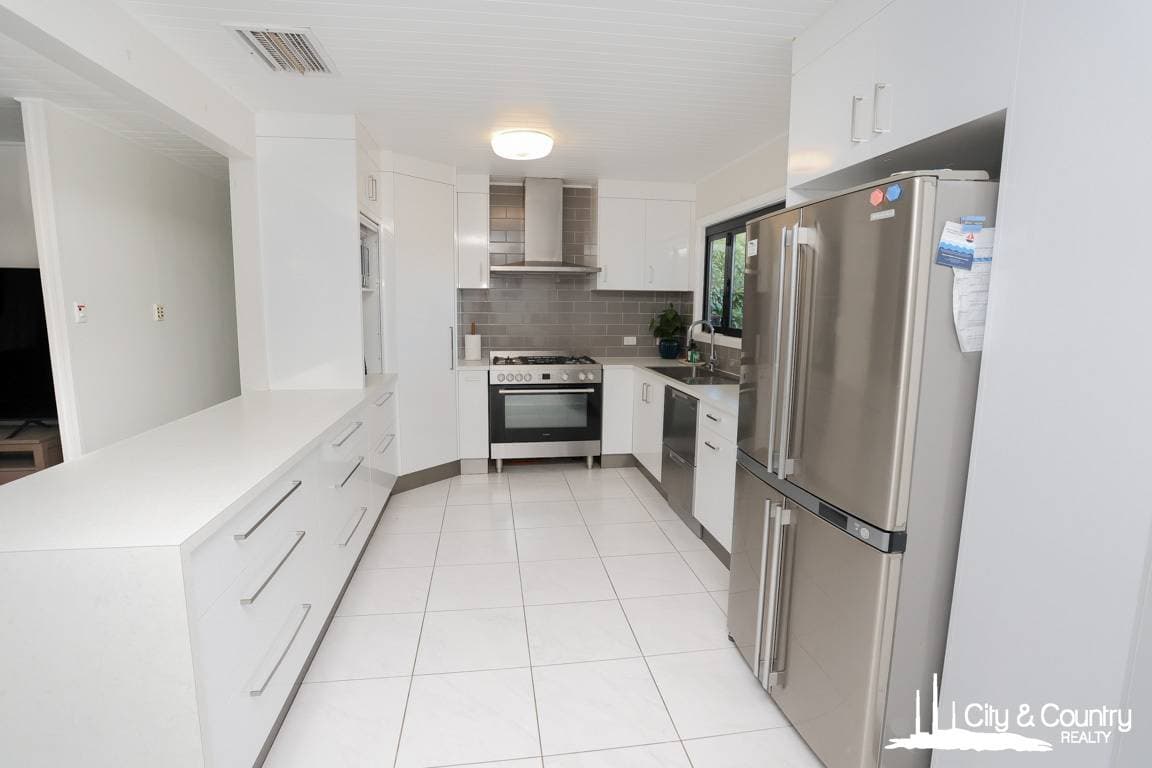 45 Indigo Crescent, Mount Isa, Mount Isa - Thumbnail 3