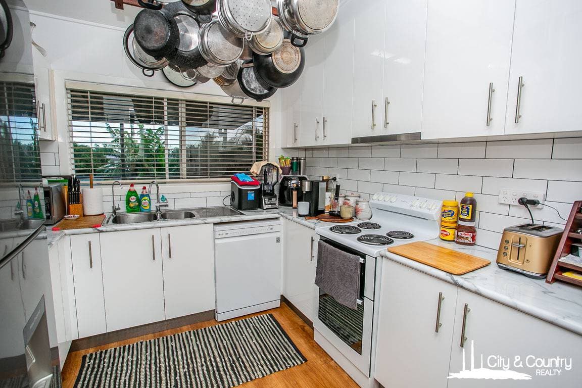 18 Hinkler Crescent, Mount Isa, Mount Isa - Thumbnail 6