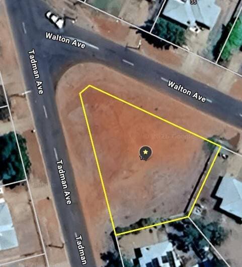 16 Tadman Avenue, Mount Isa, Mount Isa - Thumbnail 3