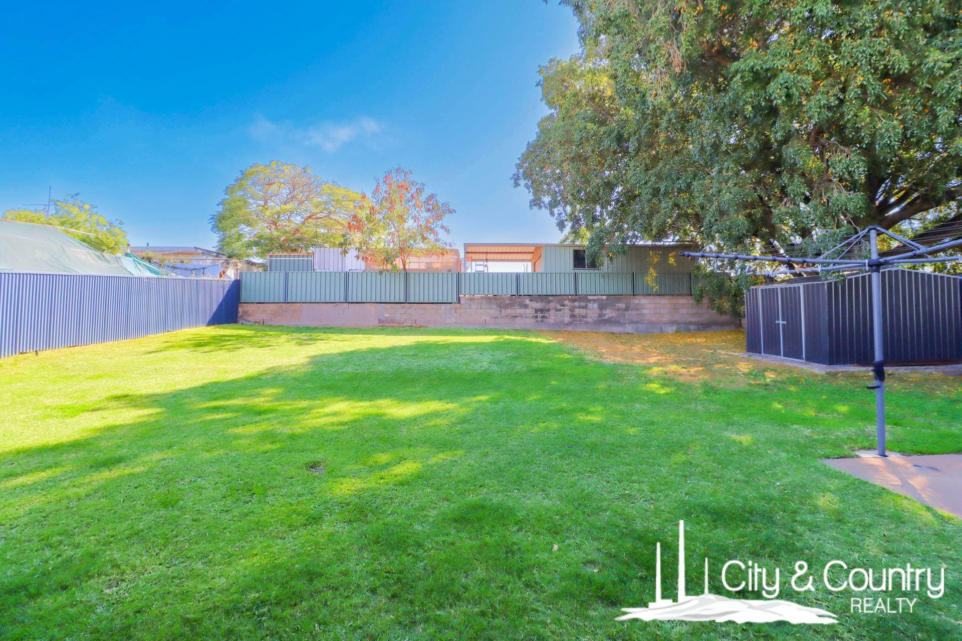 13 Shannon Street, Mount Isa, Mount Isa - Thumbnail 3