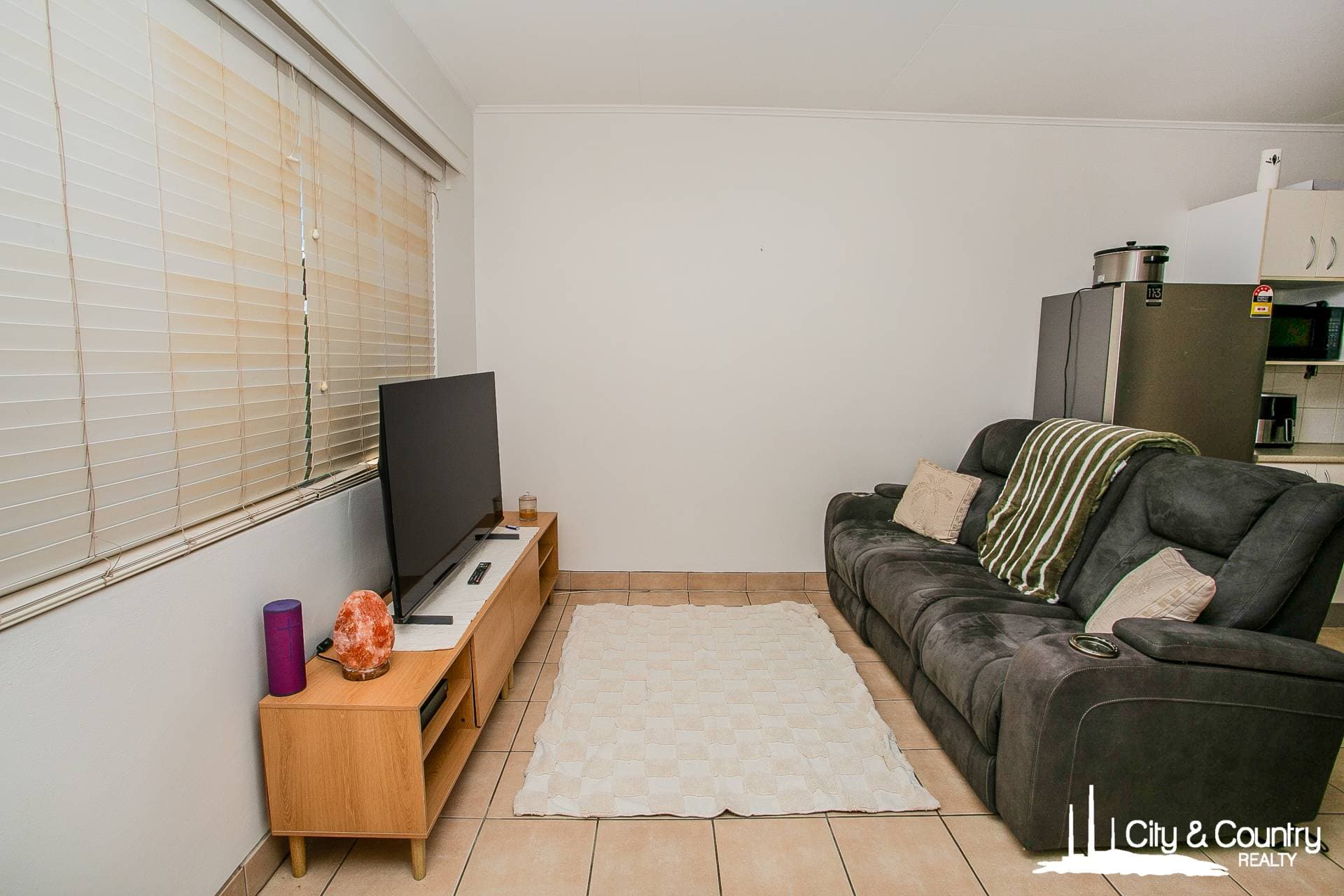 Unit 1-4, 106-108 Webb St, Mount Isa, Mount Isa - Thumbnail 4