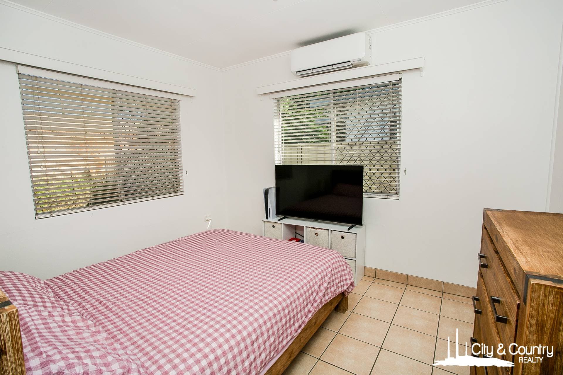 Unit 1-4, 106-108 Webb St, Mount Isa, Mount Isa - Thumbnail 5