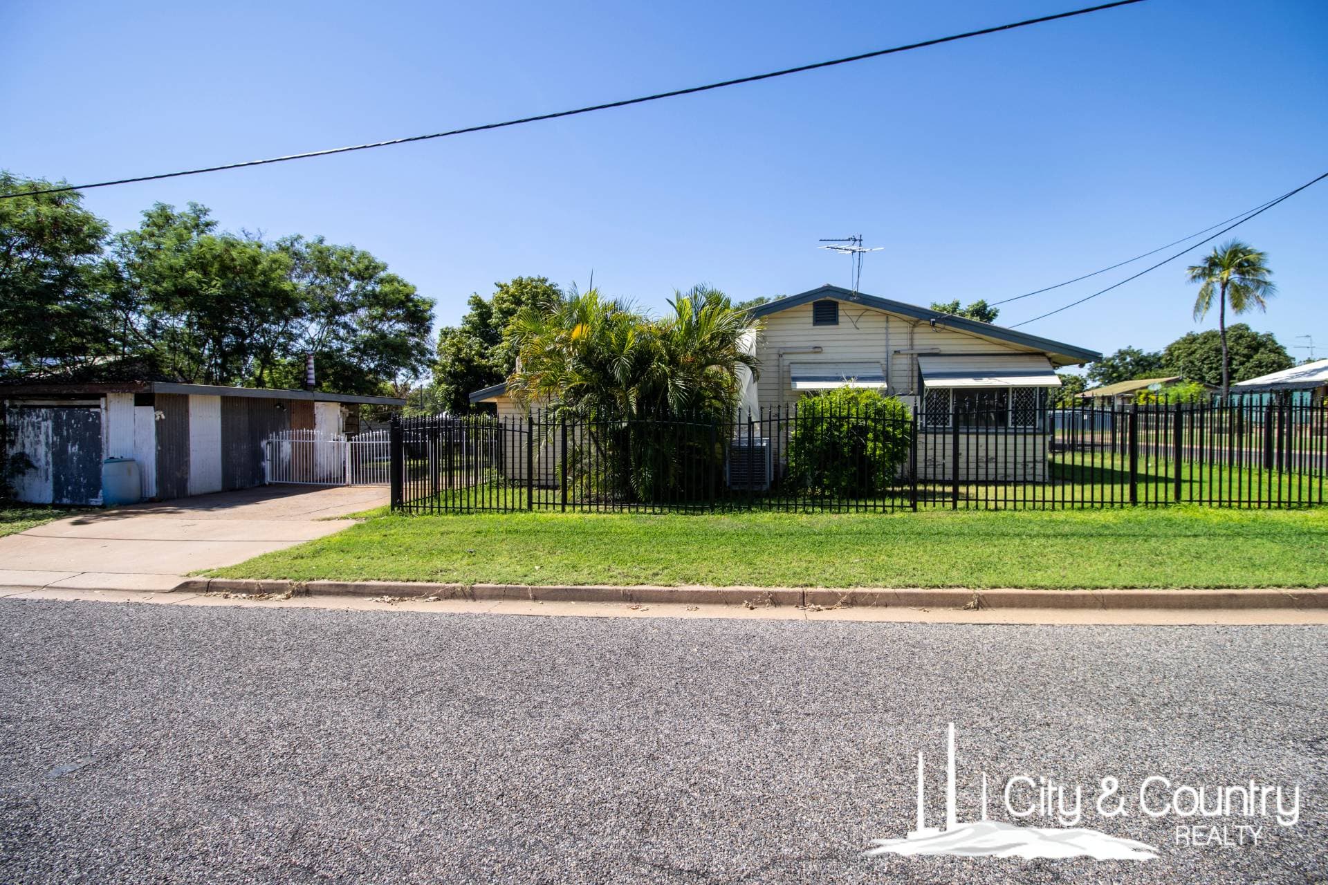 34 Buckley Avenue, Mount Isa, Mount Isa - Thumbnail 2