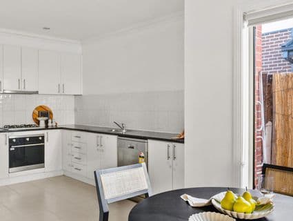 404, Glenroy - Thumbnail 4