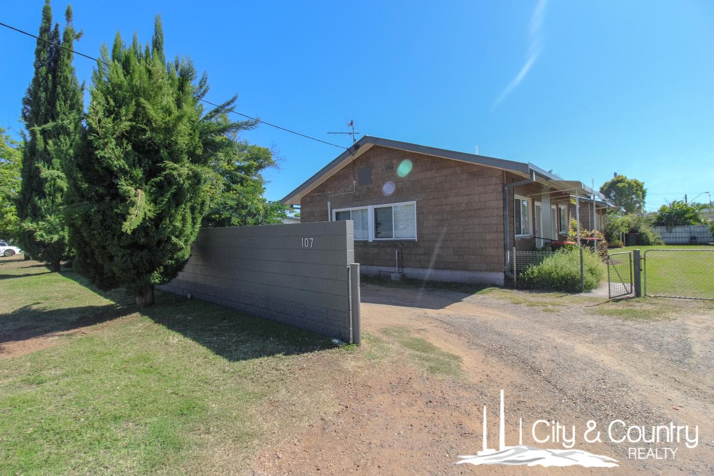 1-6, 107 Webb Street, Mount Isa, Mount Isa - Image 1