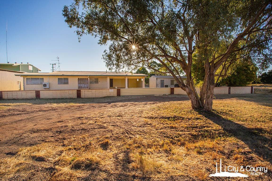 38 Ryan Road, Mount Isa, Mount Isa - Thumbnail 3