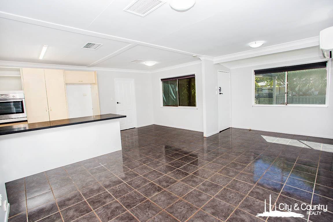 7 Bulolo Street, Mount Isa, Mount Isa - Thumbnail 3