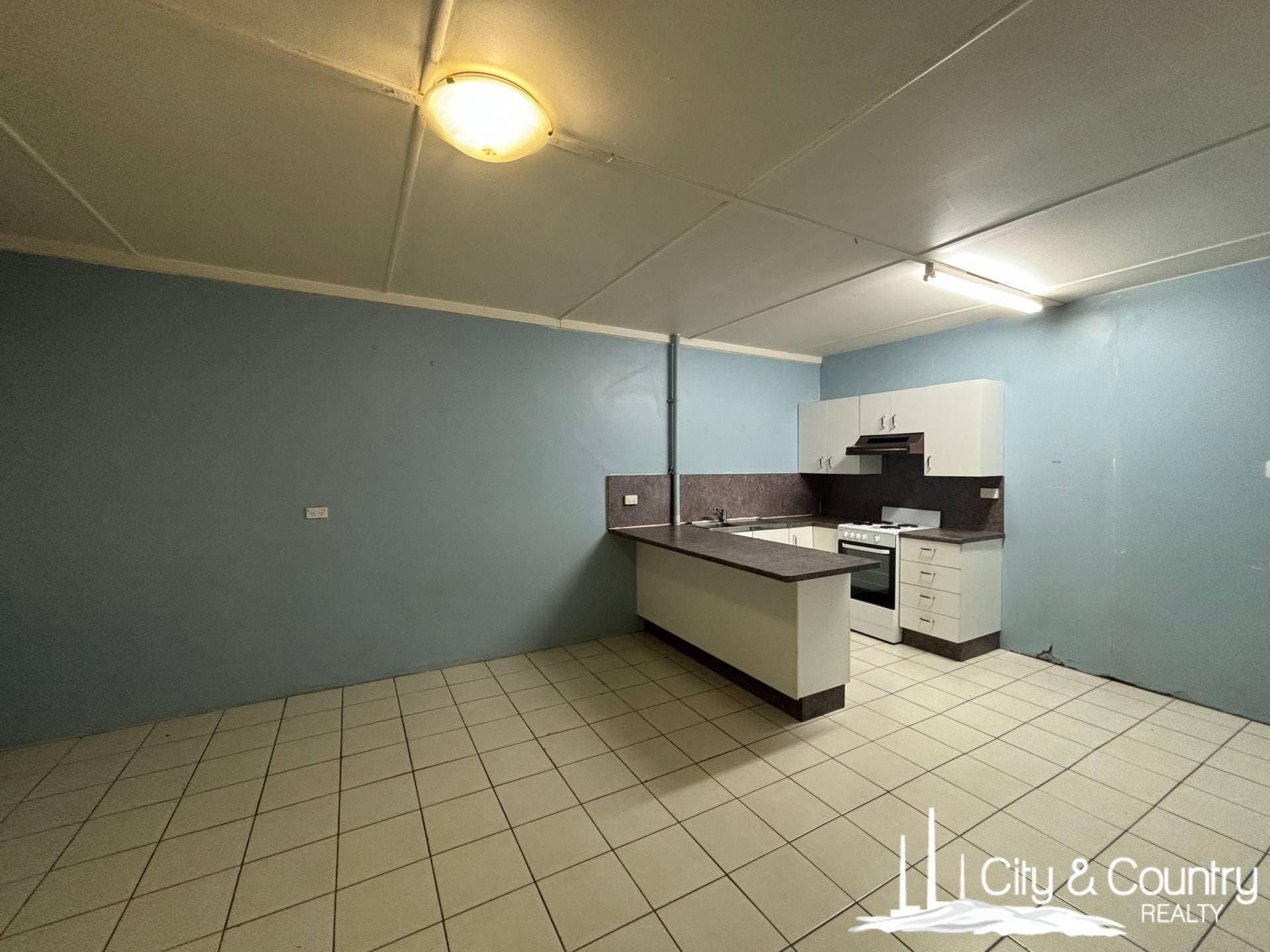 1-8, 82 Hilary Street, Mount Isa, Mount Isa - Thumbnail 2