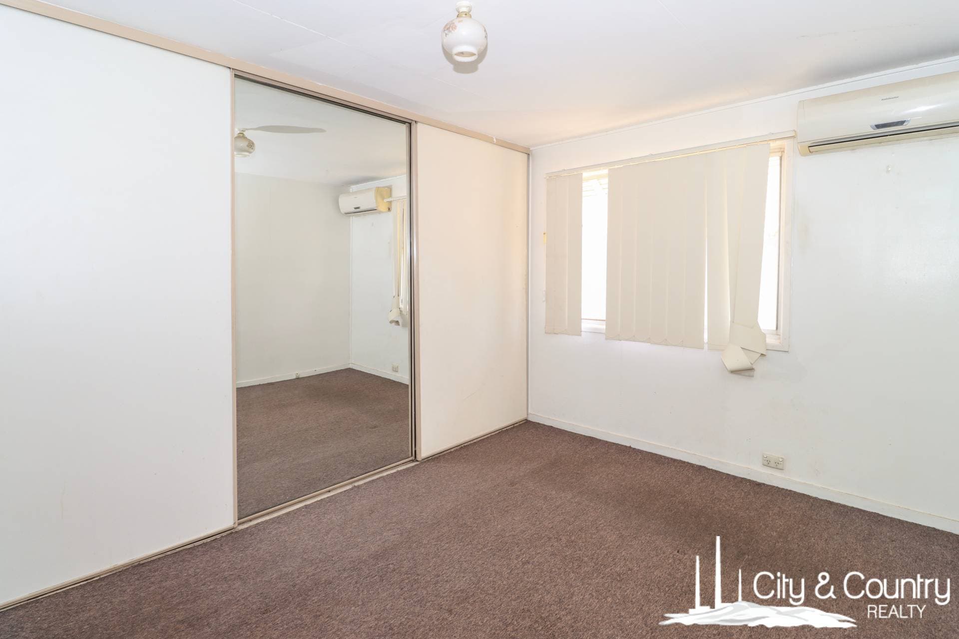 25 Corbould Street, Mount Isa, Mount Isa - Thumbnail 3