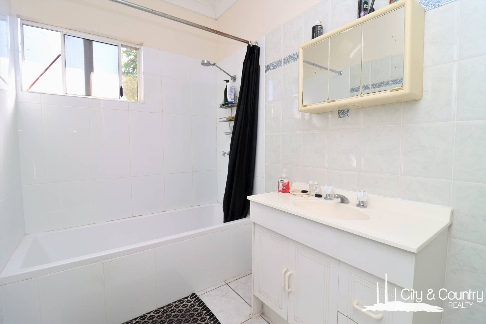 1a Campbell Street, Mount Isa, Mount Isa - Thumbnail 3