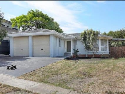 404, Roxburgh Park - Image 1
