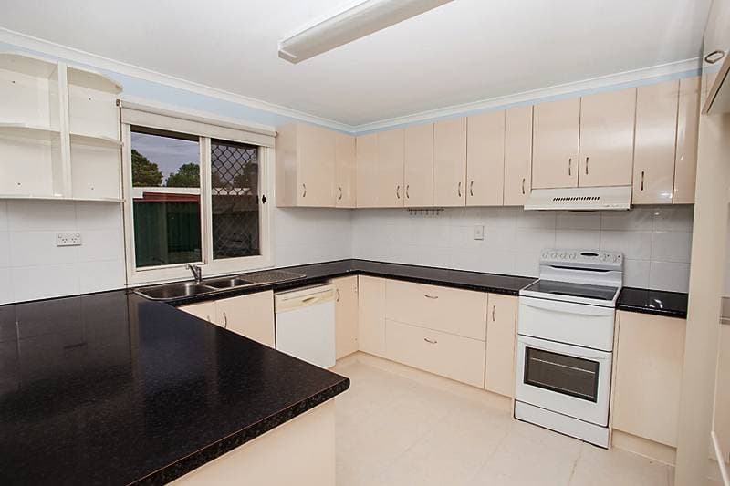 2 Thorley Crescent, Mount Isa, Mount Isa - Thumbnail 4