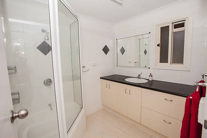 2 Thorley Crescent, Mount Isa, Mount Isa - Thumbnail 8