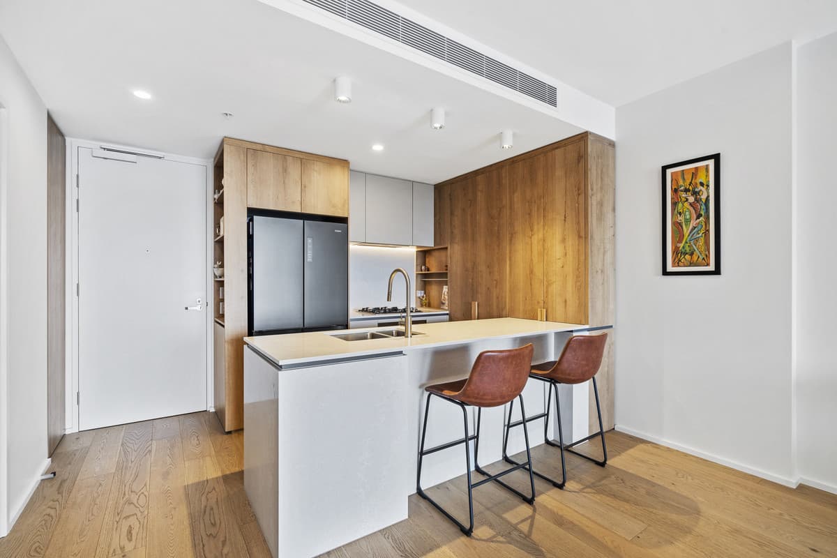 31006/9 Pidgeon Close, West End, West End - Thumbnail 3