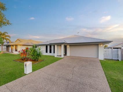27 Ningaloo Crescent, Burdell - Image 1