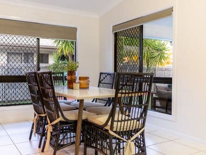 27 Ningaloo Crescent, Burdell - Thumbnail 8