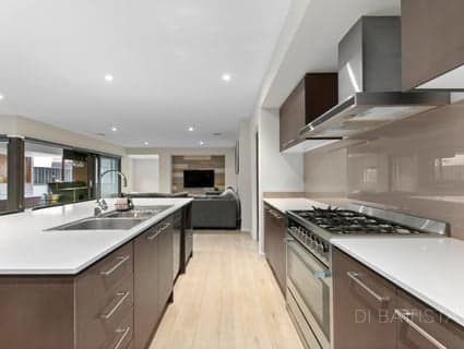 18 Winkler Street, Mickleham - Thumbnail 7