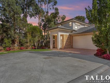 13/1A Annette Court, Hastings - Image 1