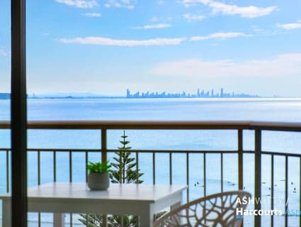 12B/166 Marine Parade, Rainbow Bay - Thumbnail 2